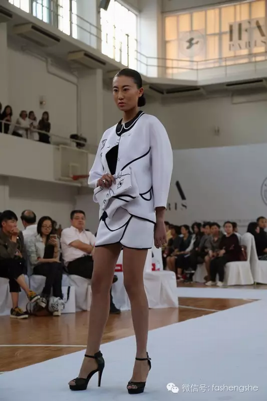点击查看原图